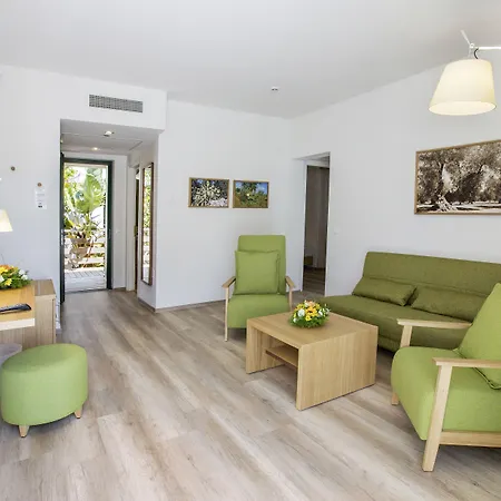 Robinson Apulia 4*