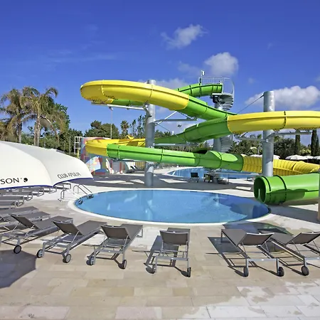 Station touristique Robinson Apulia 4*