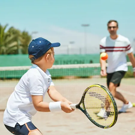 Robinson Apulia Resort 4*